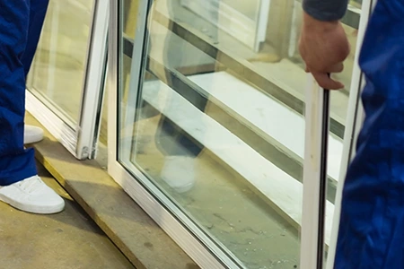 Commercial Glass Repair Technician in West Lealman